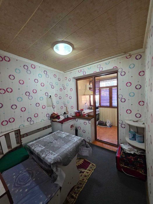 Продаётся 2х комн  квартира на 1 этаже Ор-р Пиридастгир