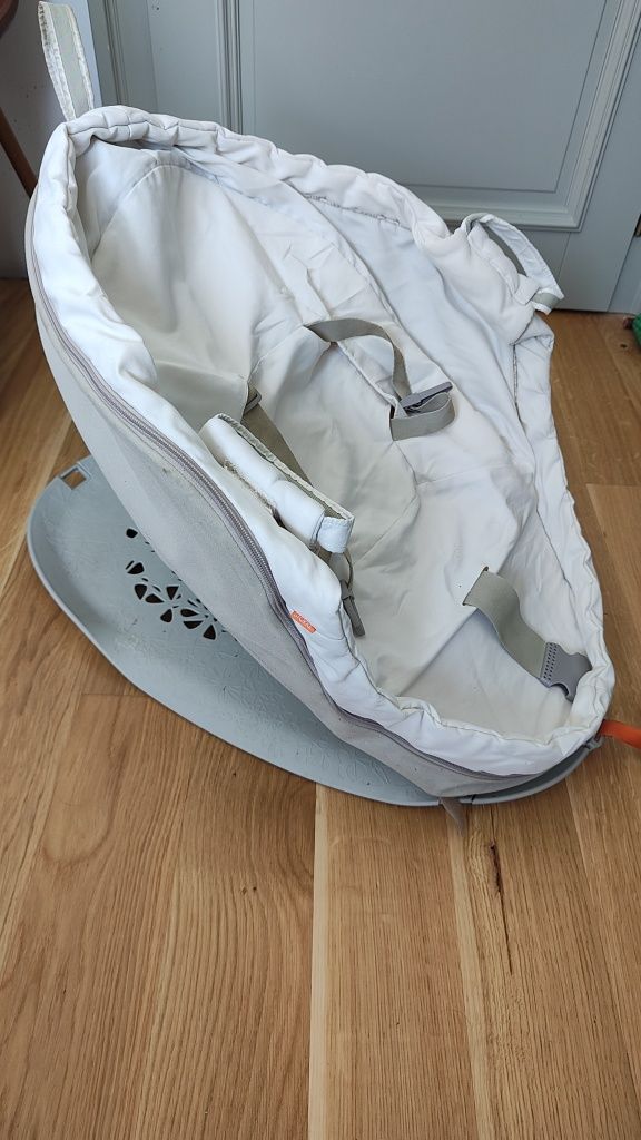 Stokke bounce and sleep