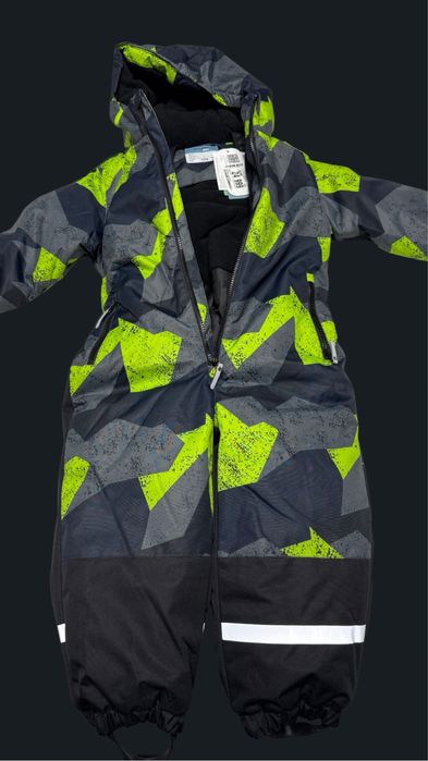 Комбинезон зимний для мальчика 4-х лет