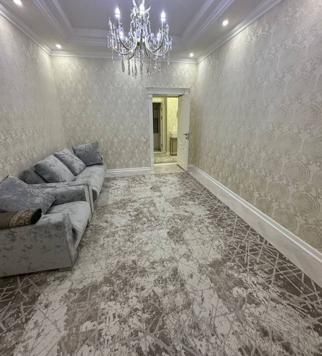 Яккасарой  Касмановитлар метро якинда ижарага квартира бор