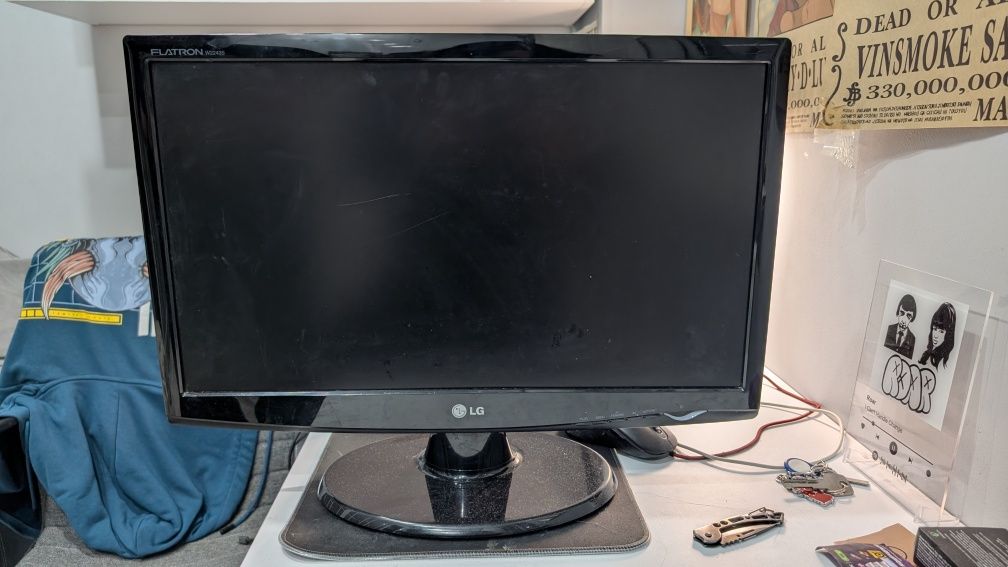 Монитор LG flatron w2243s