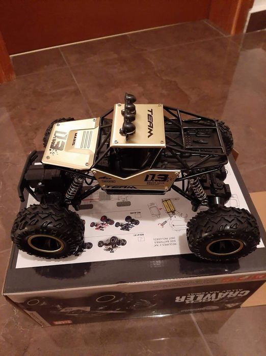 Количка с дистанционно ...