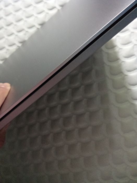 Vând laptop nou Samsung