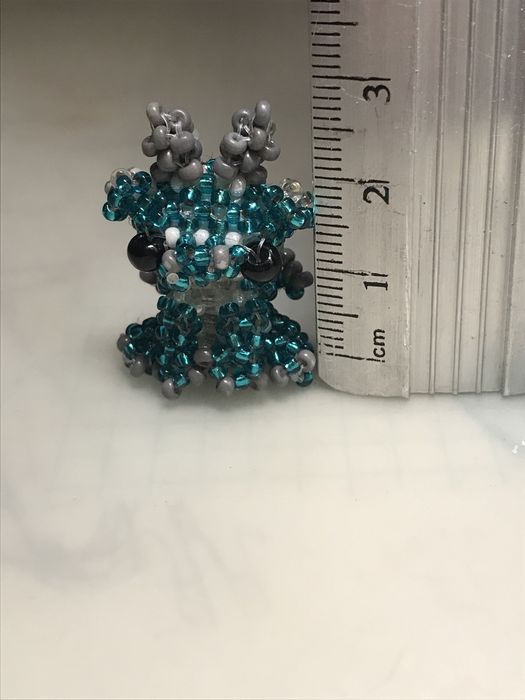 Продам фигурку дракончика из бисера