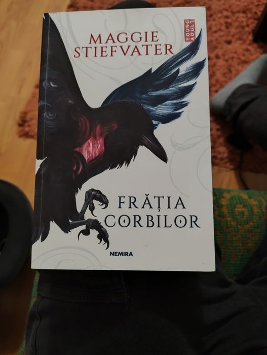 Carte Frăția Corbilor scrisă de Maggie Stefvater în română