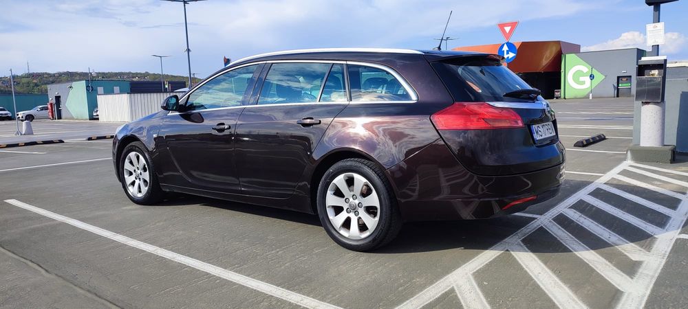 Vând Opel Insignia 2013