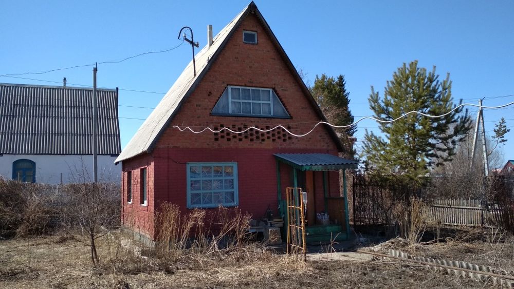 Продам дом с земельным участком