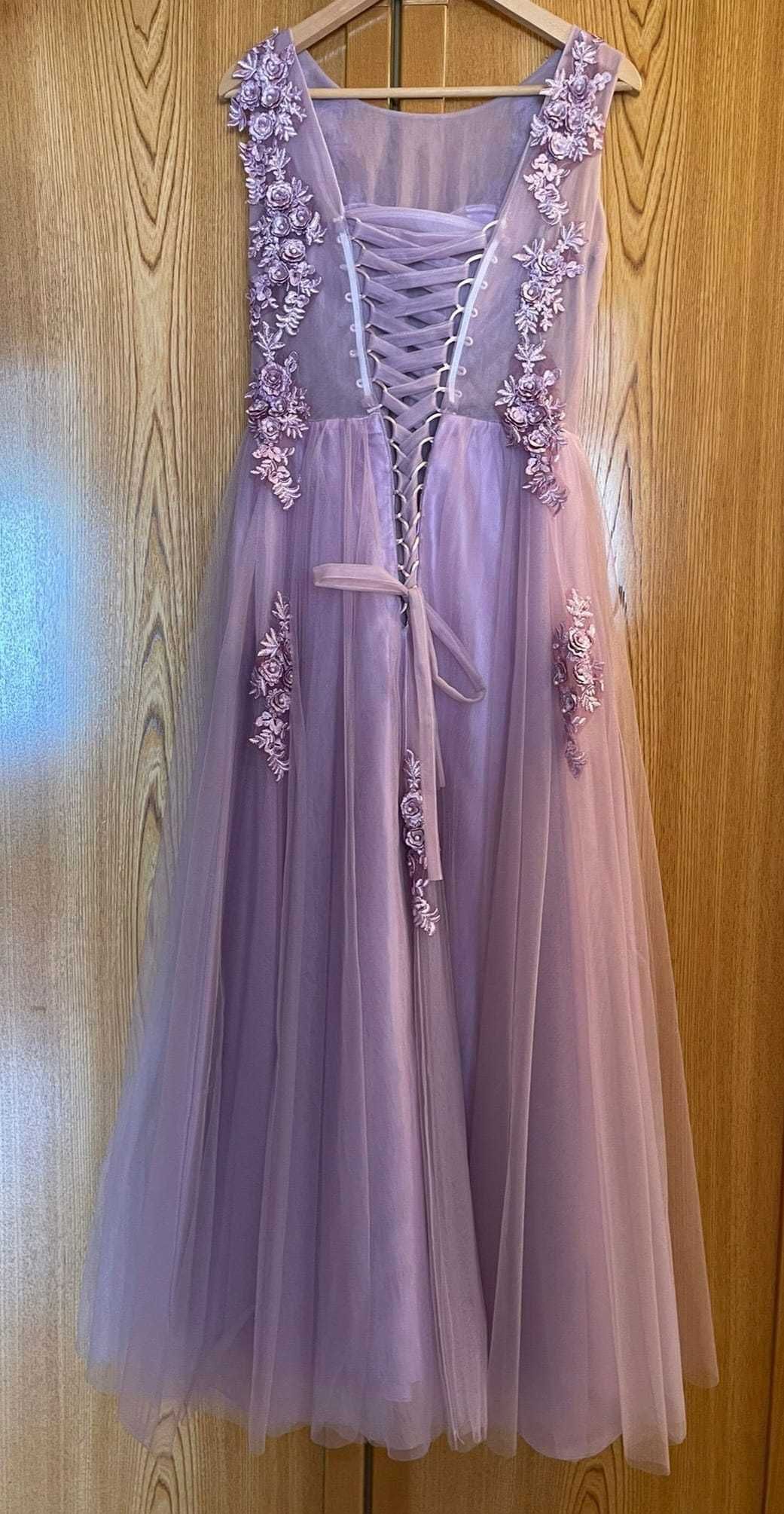 Rochie de seară pentru dama