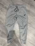 Pantaloni nike tech