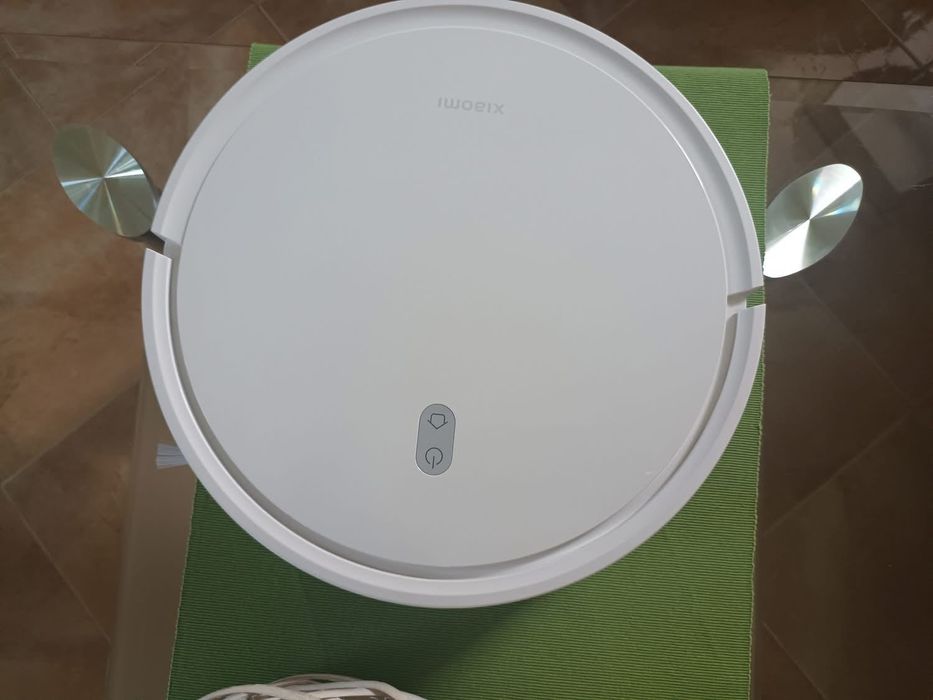 Робот с моп много малко използван