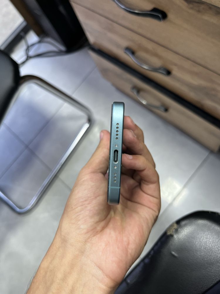 iphone 16 128GB yengi