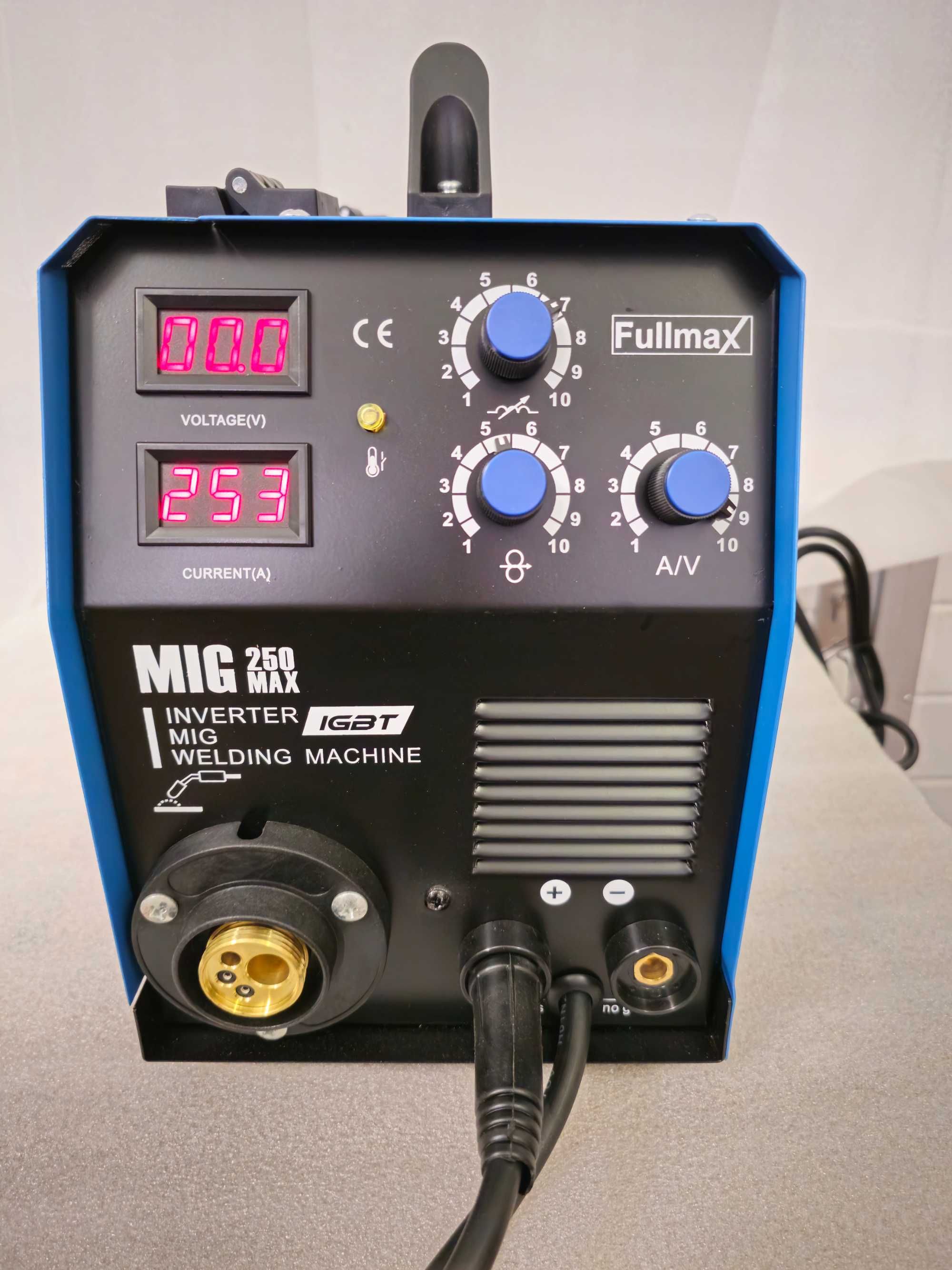 Co2 MIG-250 MAX Professional