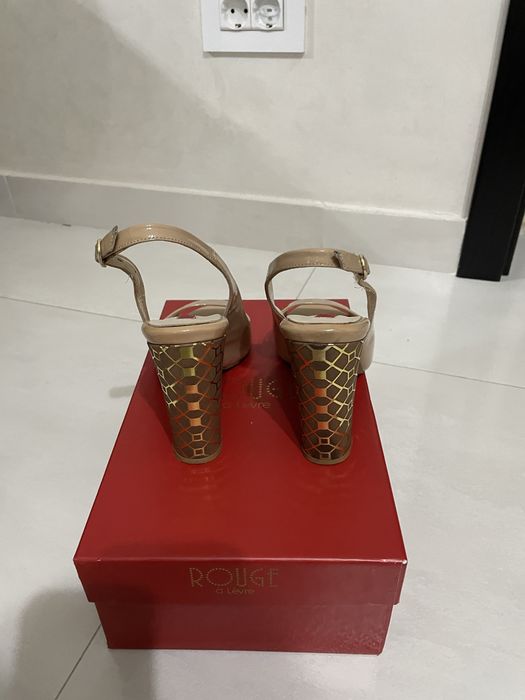 Sandale nude Rouge