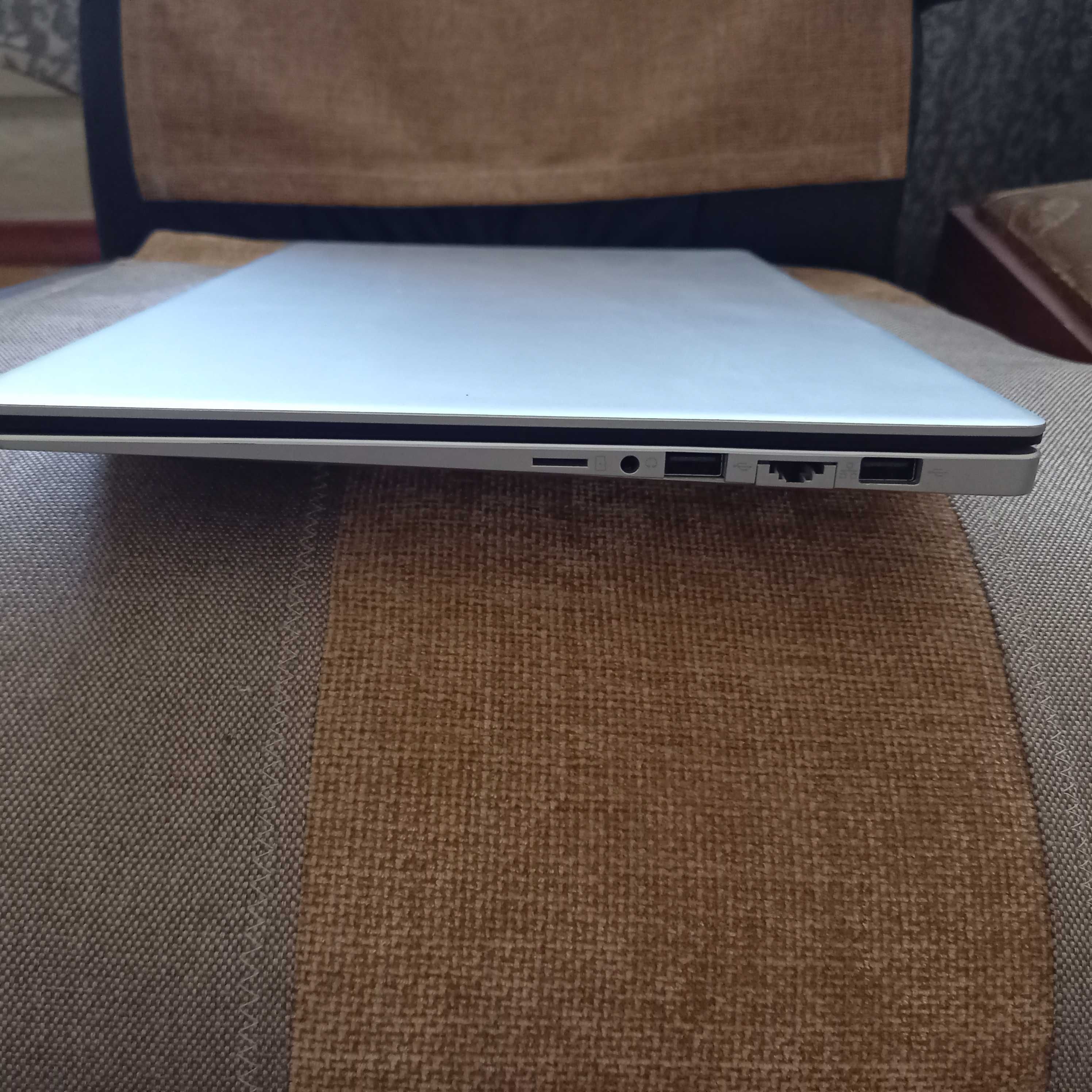 intel 15,6"/Cel.N3455-4ядра/ssd=256gb/8gb/wi-fi/для работы, интернета