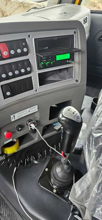 XCMЖ Автокран 25 тонн