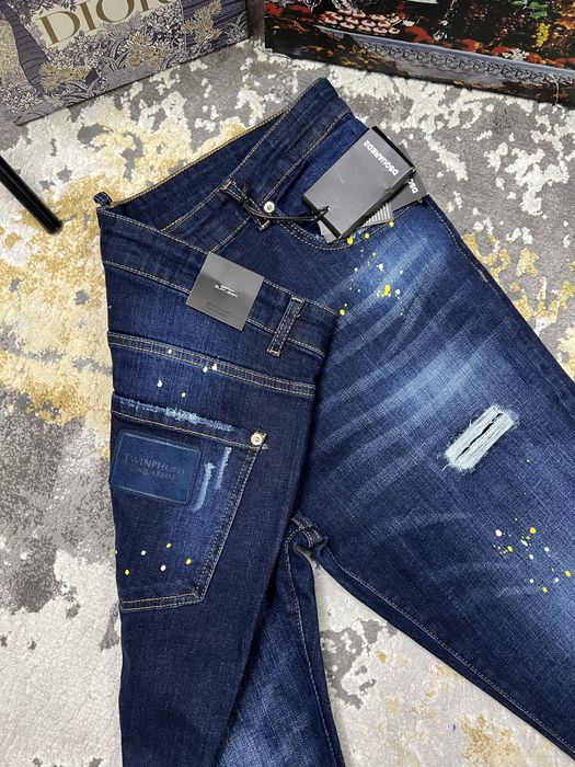 Blugi DSQUARED-Poze reale 100% Calitate superioara