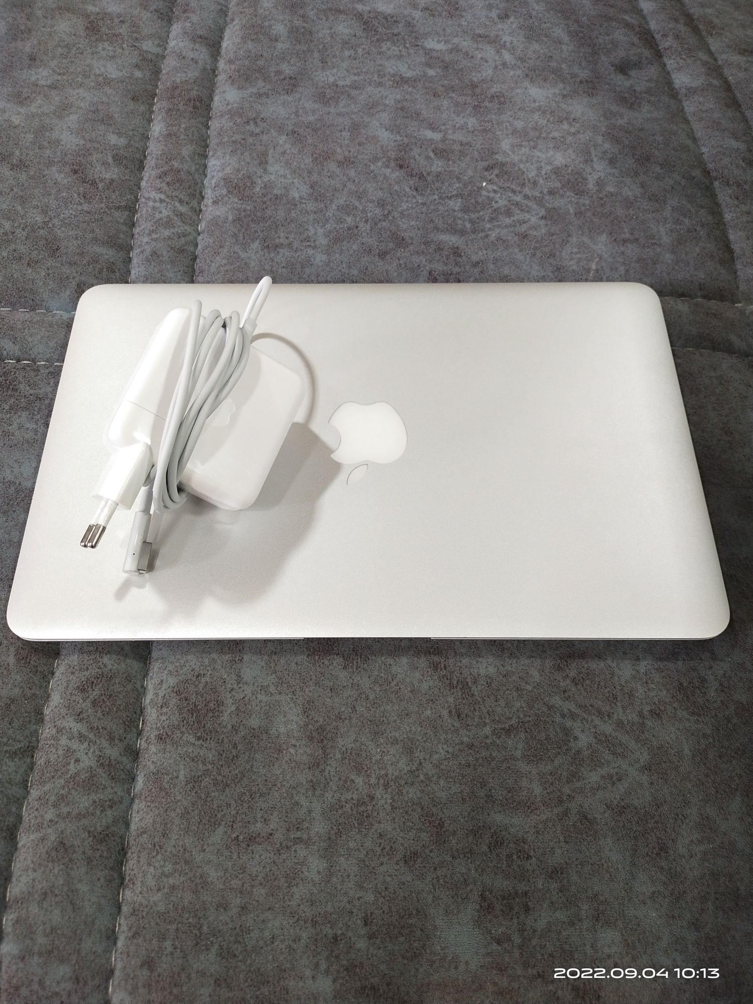 MacBook Air 2011 intel core i5+galaxy tab s