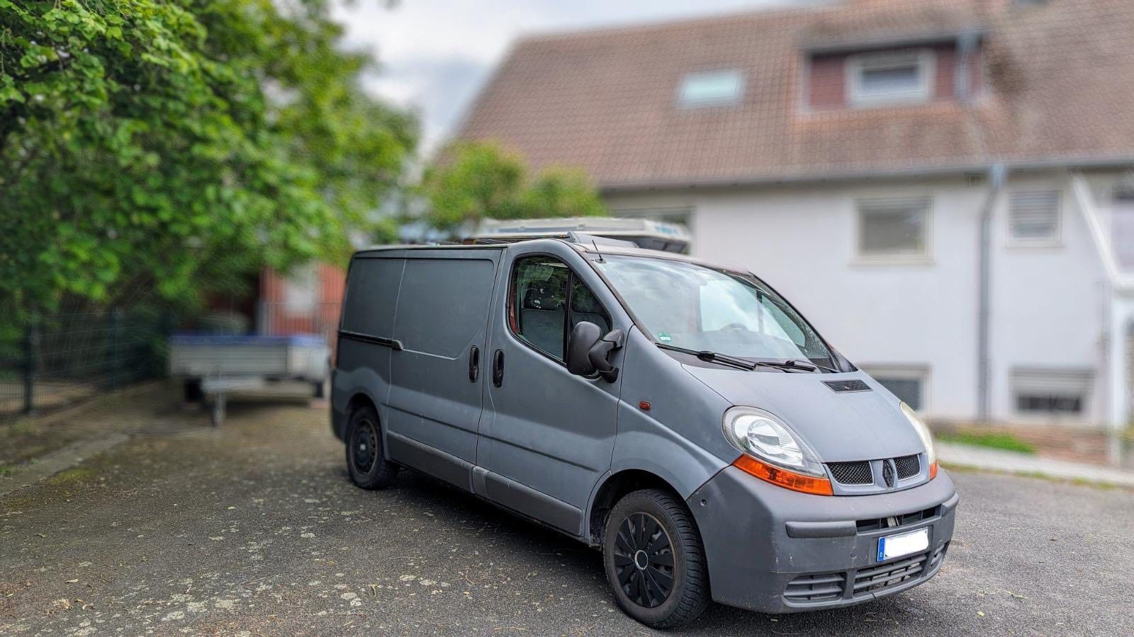 Продавам кемпер Renault Trafic