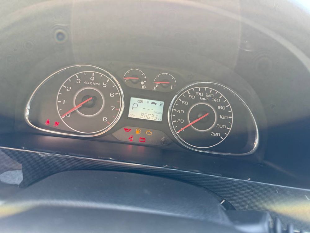 Gentra 3 pozitsiya 2020 yil 88.000 km gaz quyilgan