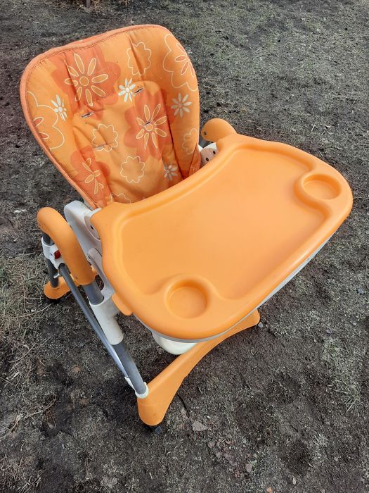 Стульчик для кормления.