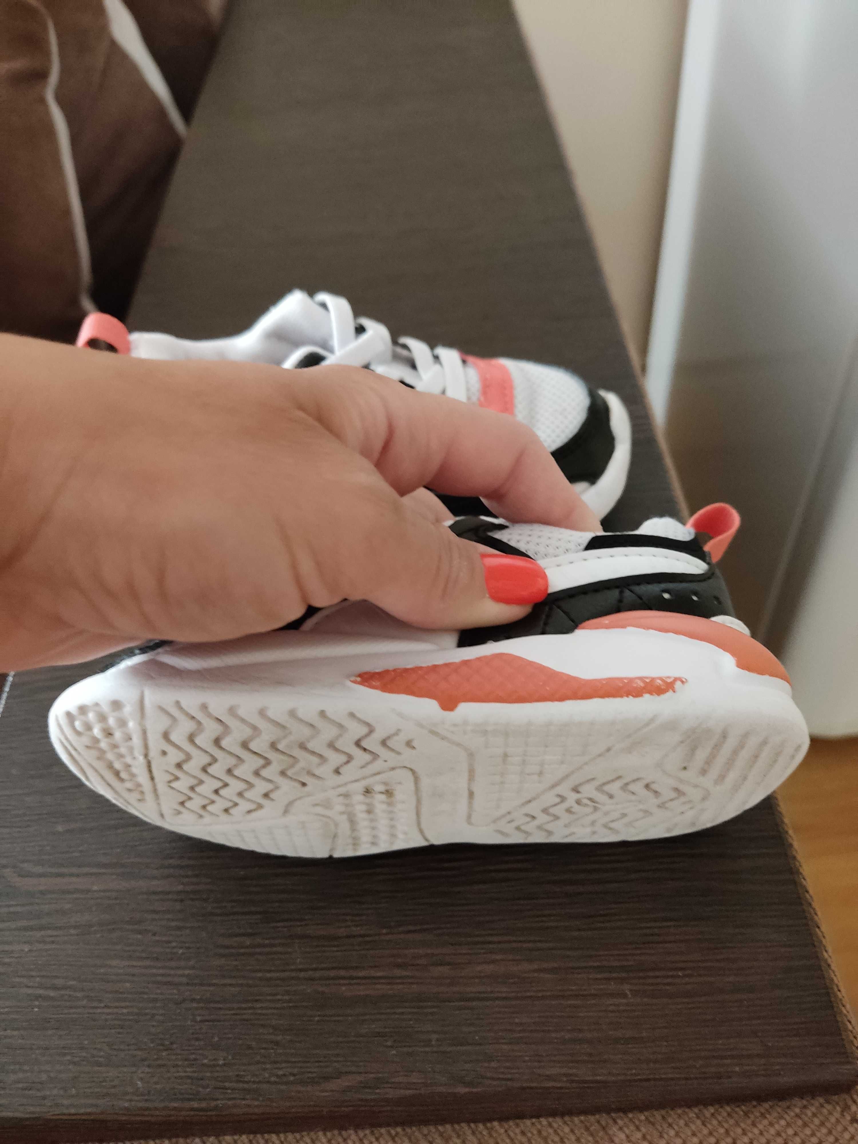 Маратонки за момиченце Puma