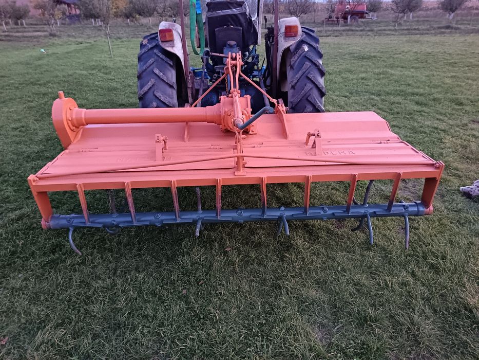 Freza tractor   250