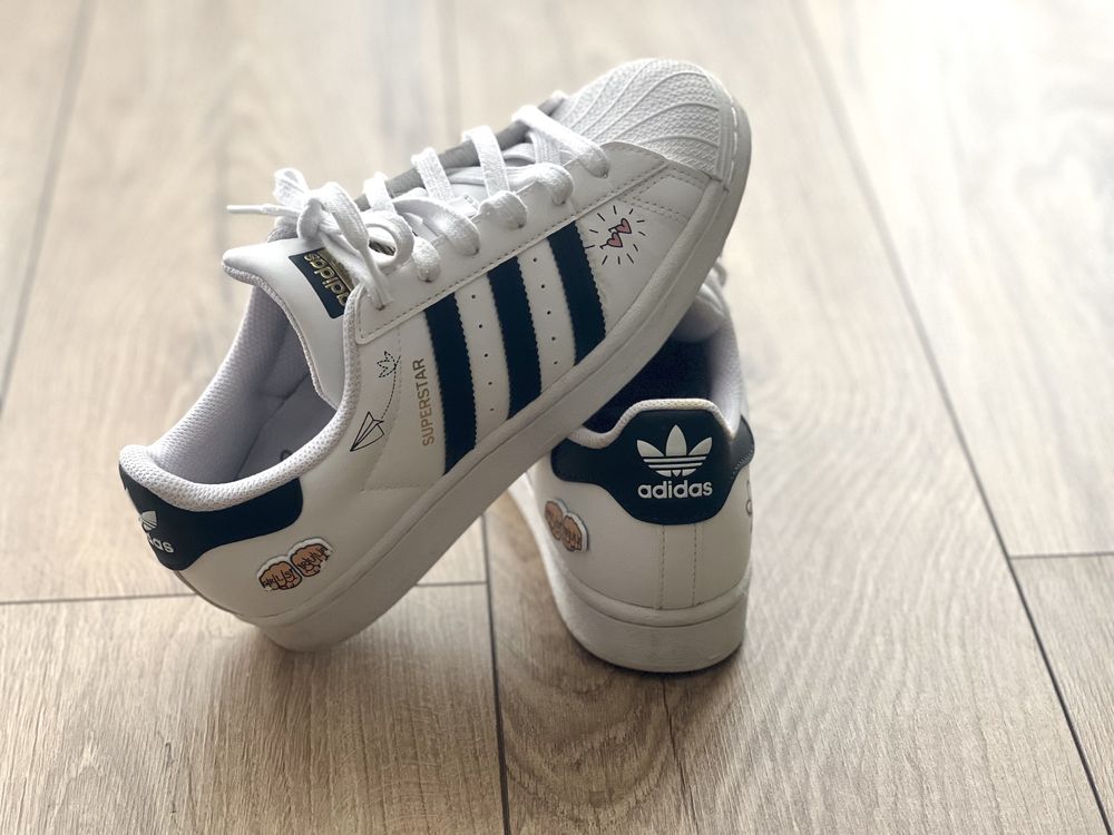 Vand încălțări Adidas Superstar