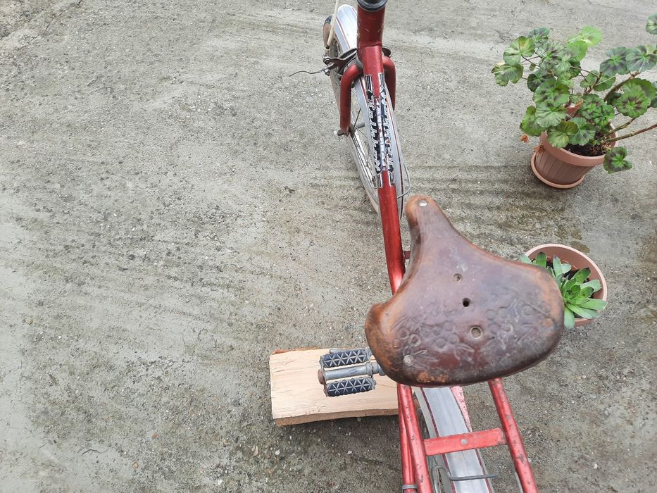 Bicicleta copii intre 4 si 8 ani