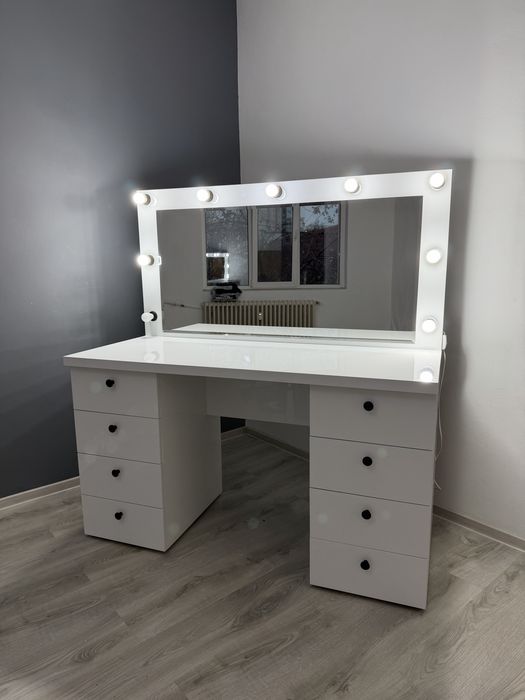 Masa de makeup/toaleta profesionala