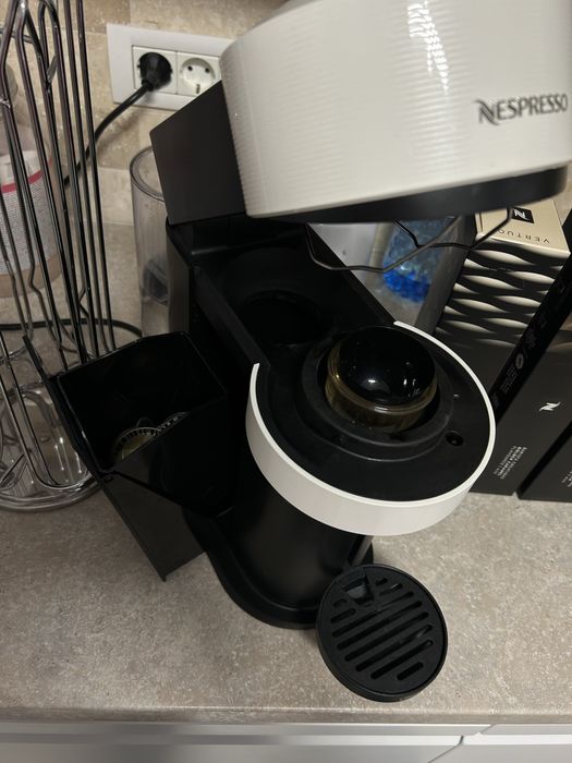 Garantie! Aparat cafea Nespresso DeLonghi Vertuo Next