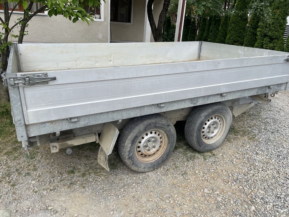 Remorca basculabila in 3 părți