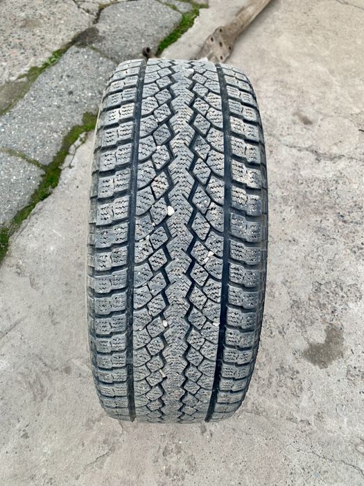 Шина с дисками все 4 колесо yokohama болты все в комплекте