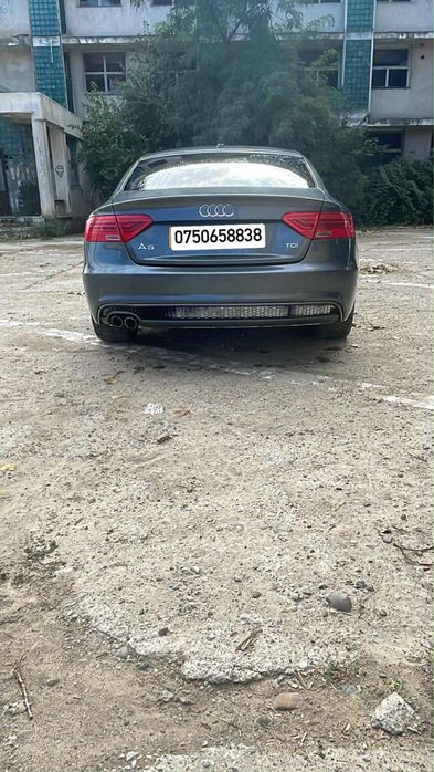 Dezmembrez Audi A5 2013 2.0 tdi cod motor CGLC