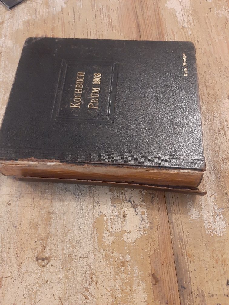Carte de bucate din 1903 scrisa manual
