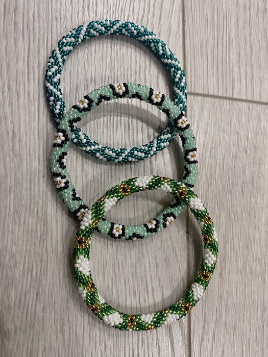 Гривнички от мъниста (нови модели)