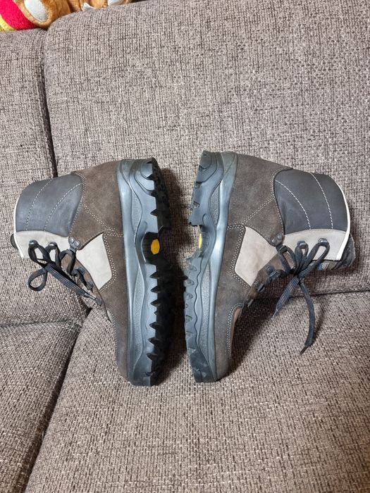 Bocanci meindl.nr 43jumate 44 talpic in foto