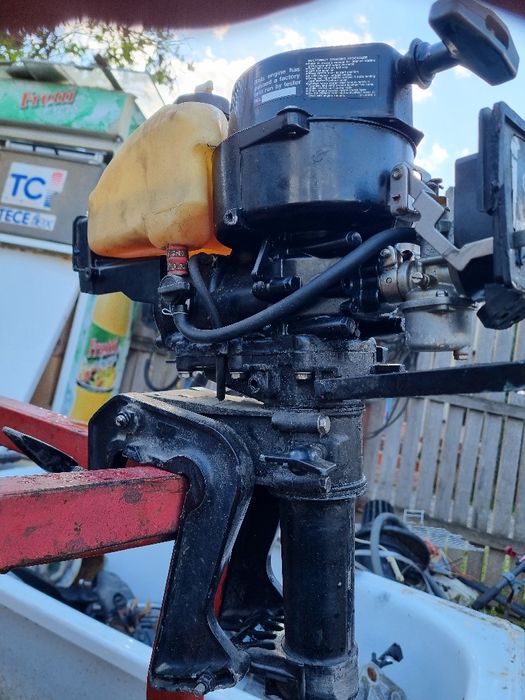 Motor barca mercury 2.2 citește tot anunțul