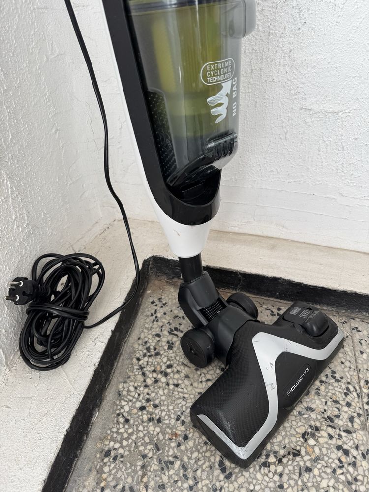 Вертикална Прахосмукачка Без Торба с Кабел - Rowenta RH-8147WA, 750W!