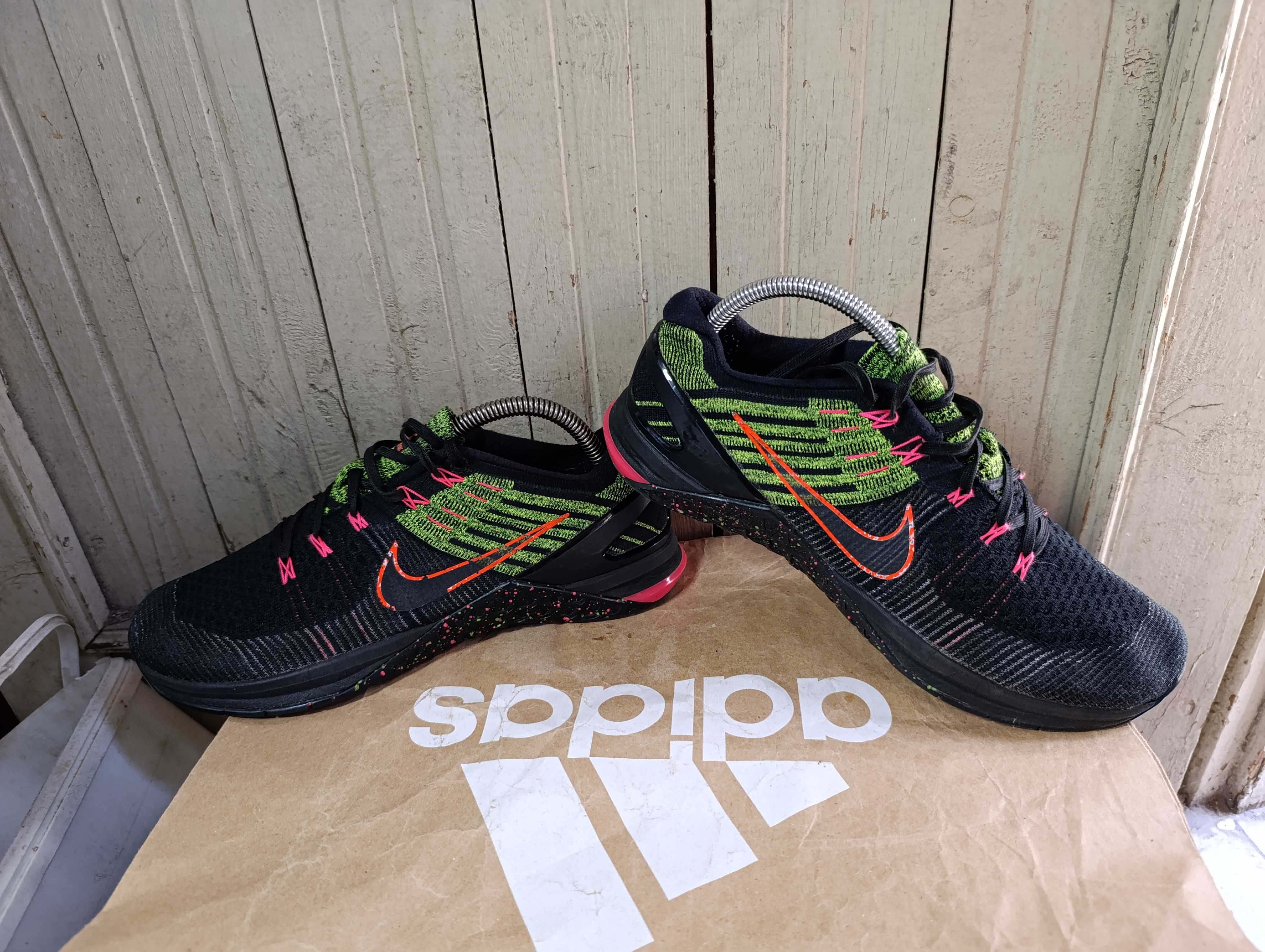 ''Nike Metcon DSX Flyknit''оригинални маратонки 42 номер