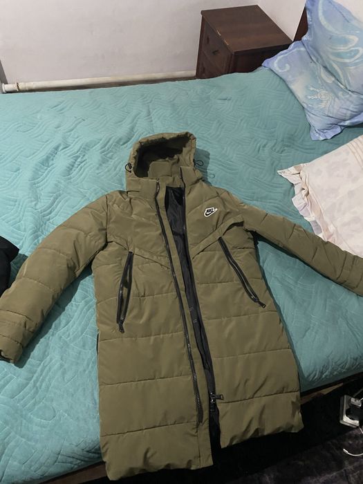 Продам найк Куртка