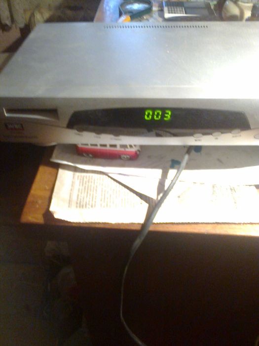 Продам  тюнер   ямал  2000 тенге.