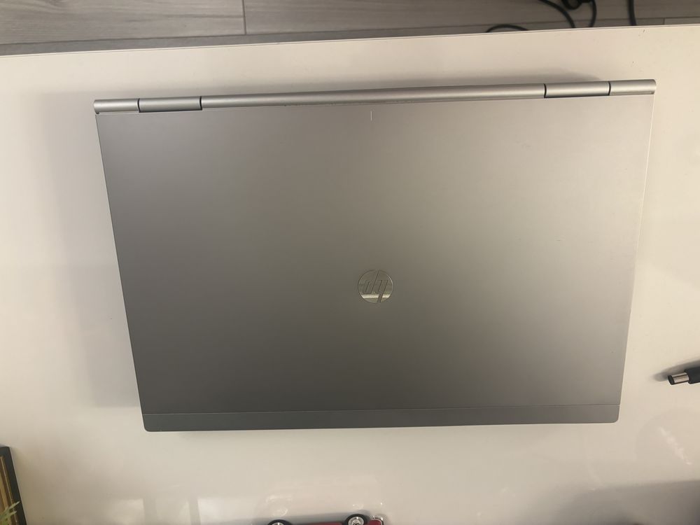 HP EliteBook 8460p i5