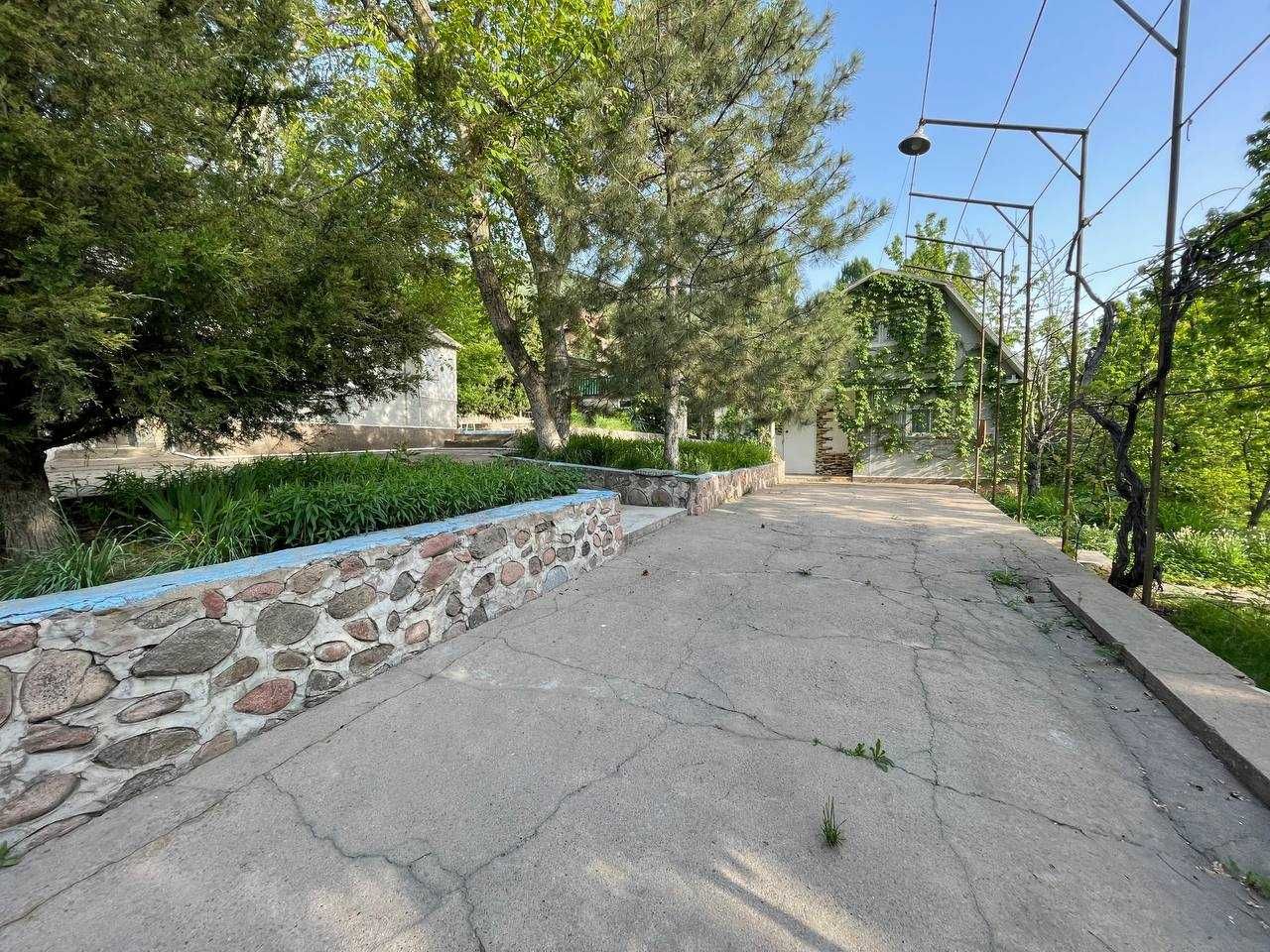 Продается Дача в Янгиабаде