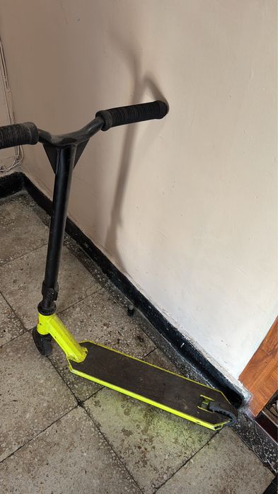 Тротинетка с друга подарък