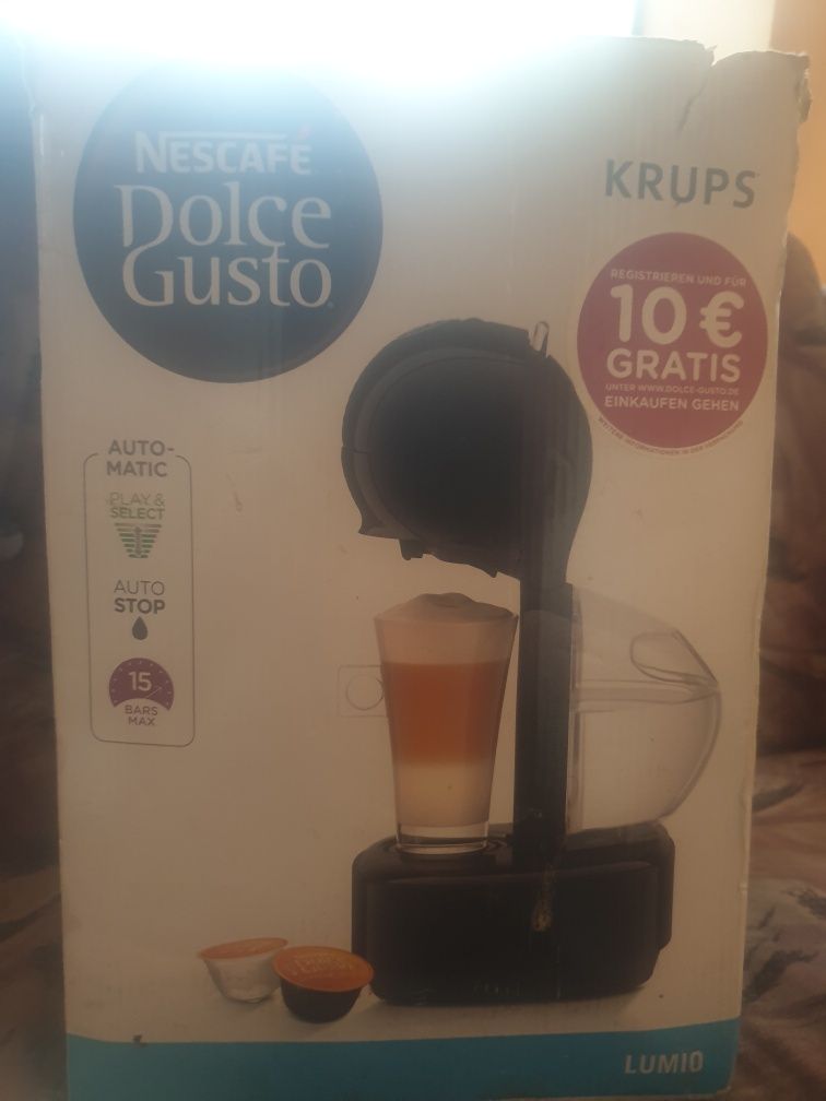 Aparat de cafea cu capsule KRUPS.