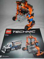 LEGO Technic 2 in 1, Transportoare de containere 42062