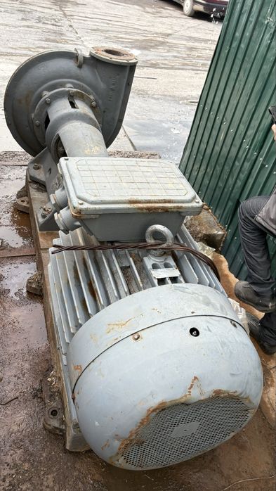 Электродвигатель 132 кв на 1000 об/мин с насосом