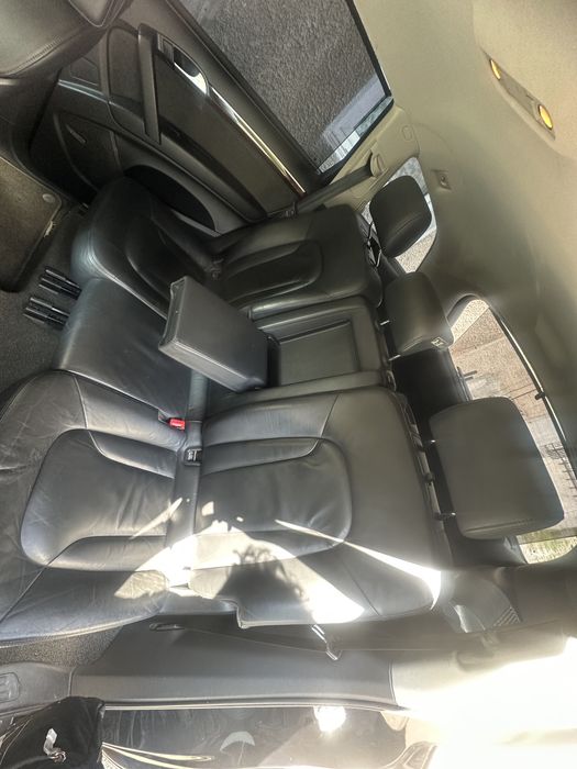 Vand sau schimb Audi Q7