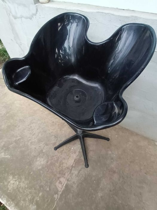 Scafă coafor,200 lei.