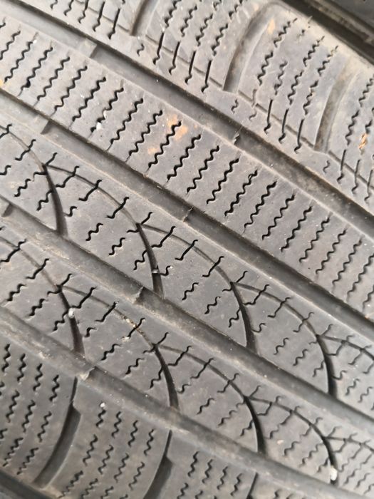 225 50 17 цола гуми rotala